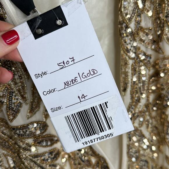 NWT MAC DUGGAL Nude Gold Beaded Embellished Leaf Evening Gown Women’s - Picture 13 of 16